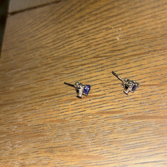 Blue and White Cubic Zirconia Heart Stud Earrings in Sterling Silver brand new - Picture 3 of 4